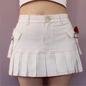 Y2k white pleated miniskirt